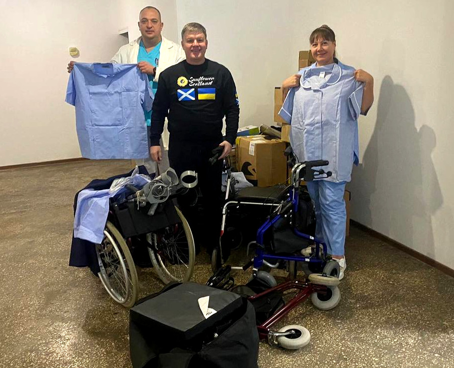 Doctor and nurses in the Kharkiv Regional Trauma Hospital with aid delivered by Sunflower Scotland
