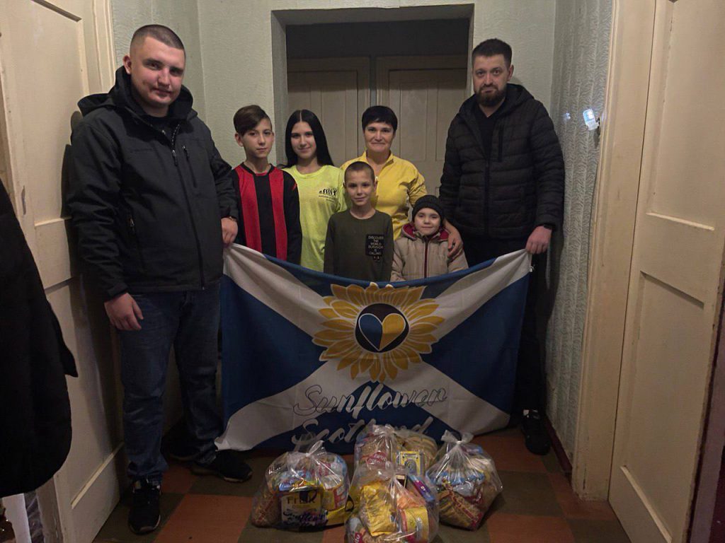 Deprived family with many children in Kryvyi Rih receiving aid from Sunflower Scotland