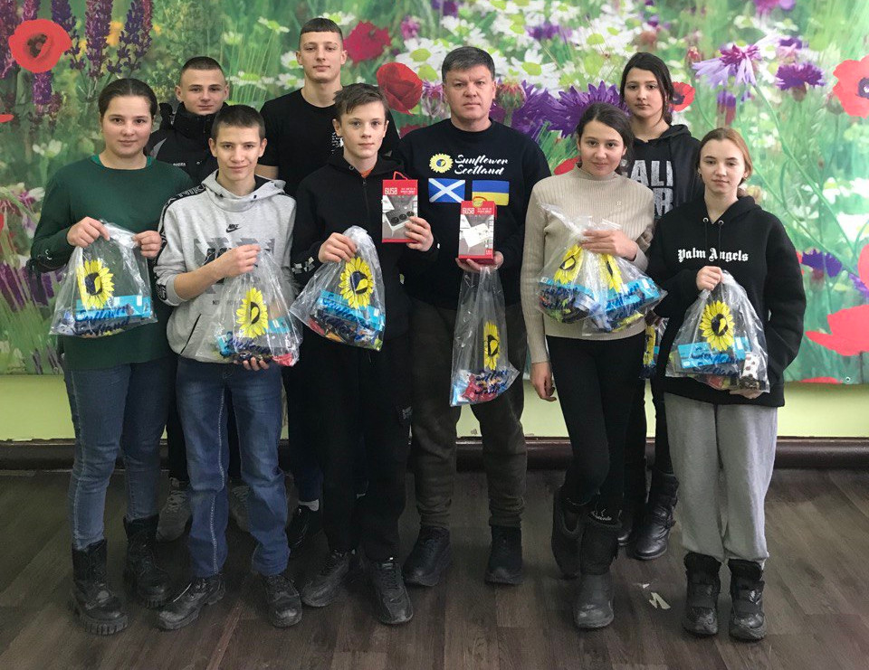Sunflower Scotland delivers Christmas gifts to orphan kids in Krasnokutsk, Kharkiv Region