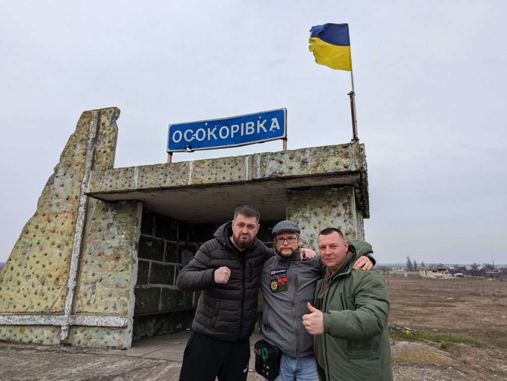 Denis (Shira Sprava), Oleg (Sunflower Scotland), and Dmyrto (Shira Sprava), after delivering aid in the Osokorivka village