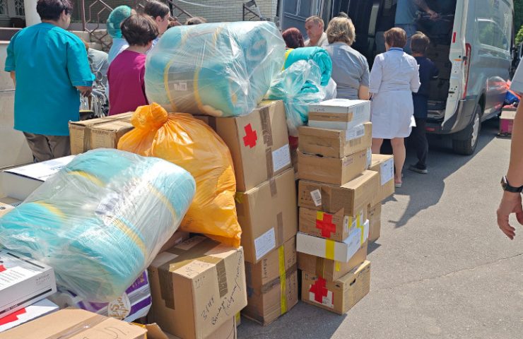 Sunflower donates medical aid in hospital in Sumy