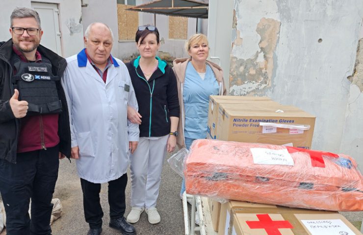 Sunflower donates dressings and splints to the Tropinyh hospital, Kherson