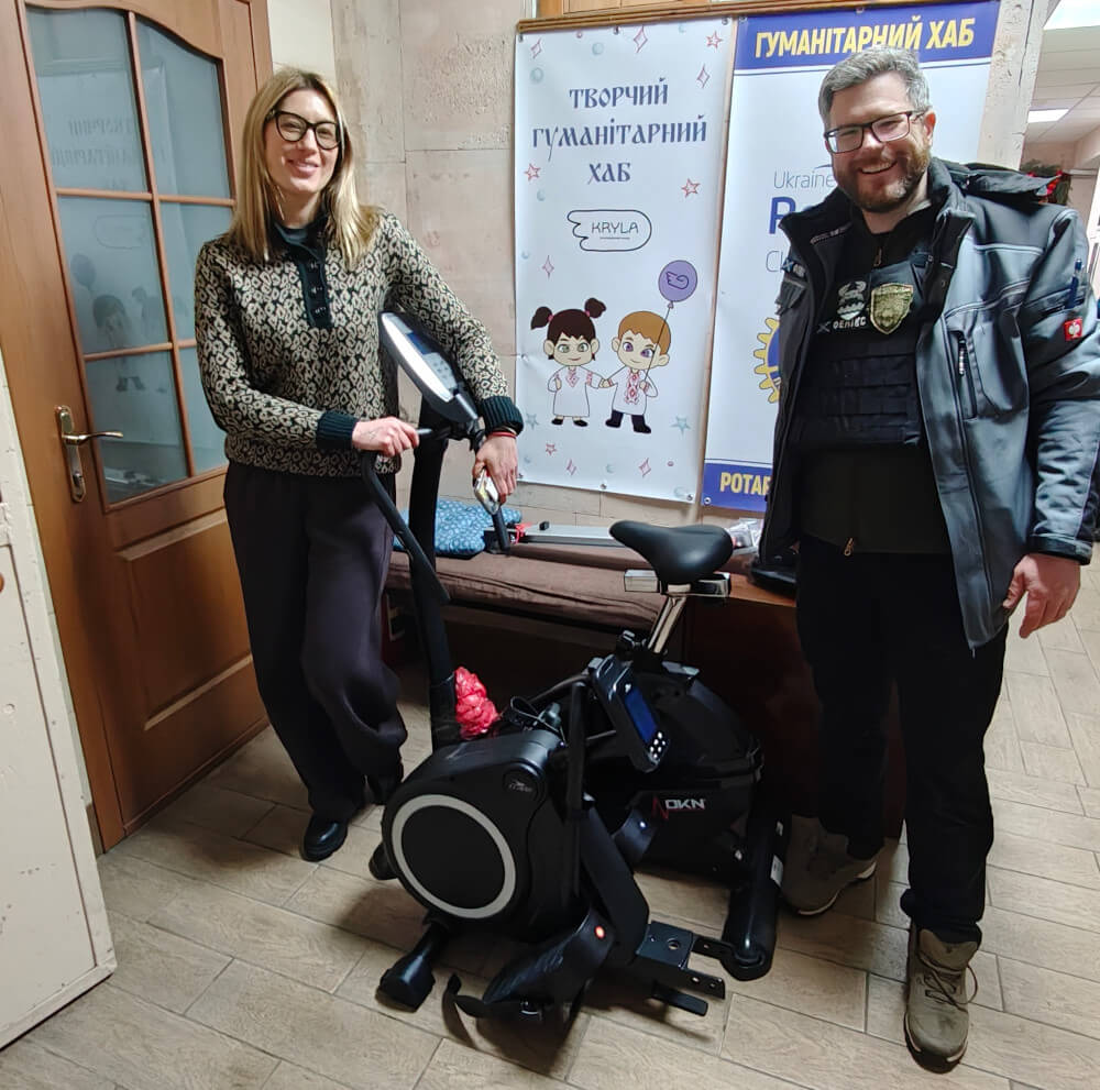 Sunflower Scotland donates exercise machines to the KRYLA art hub