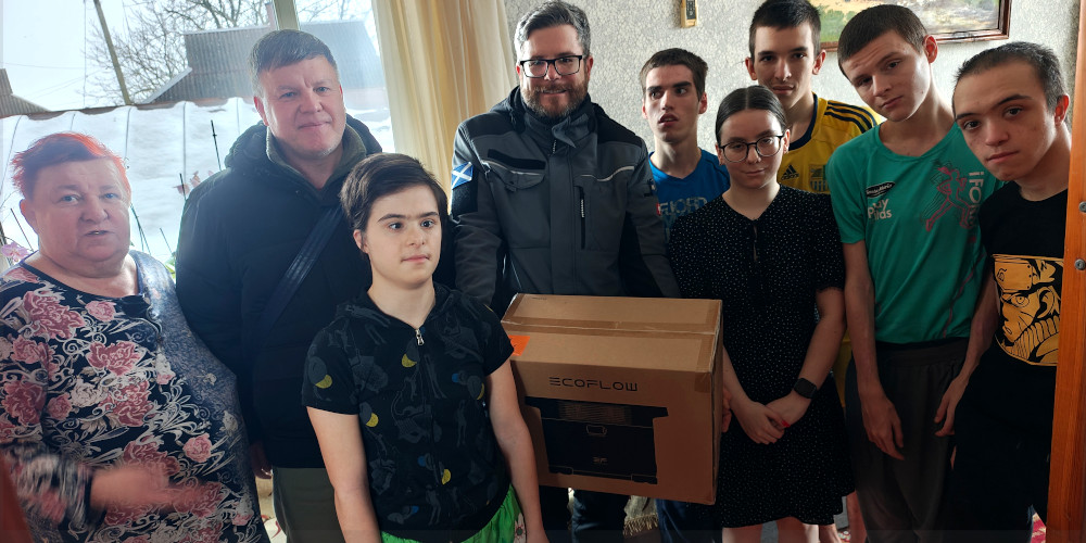 Sunflower donates Ecoflow battery to foster family with six orphans in Kharkiv region