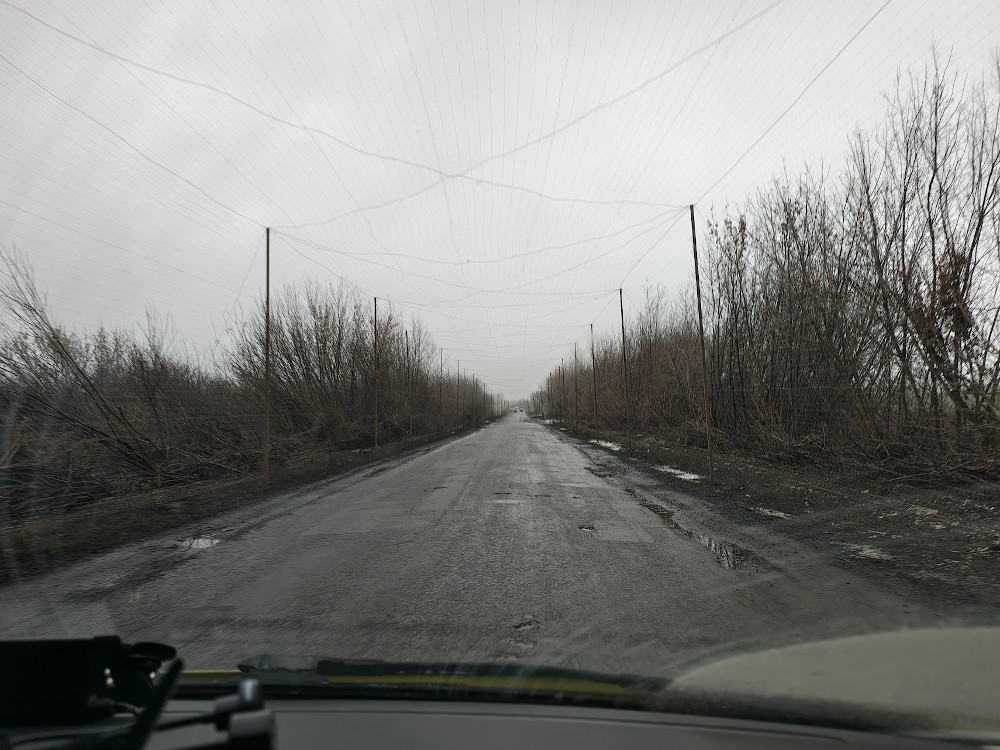 Road to Slovyansk with anti-drone nets