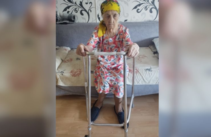 Zimmer frame from Sunflower Scotland donated to a disabled person in Kherson 1000x500