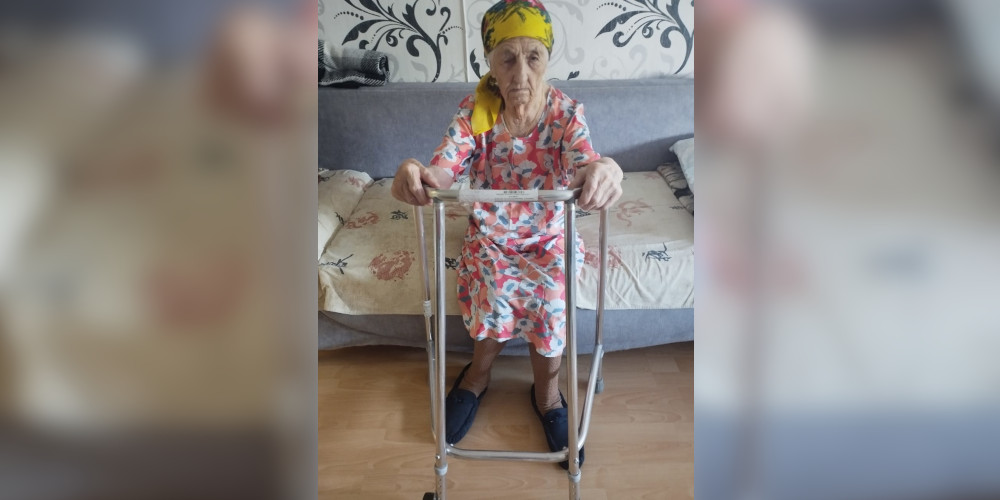 Zimmer frame from Sunflower Scotland donated to a disabled person in Kherson 1000x500